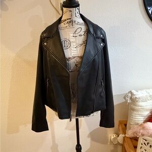 GAP Classic Black Women's Leather Jacket